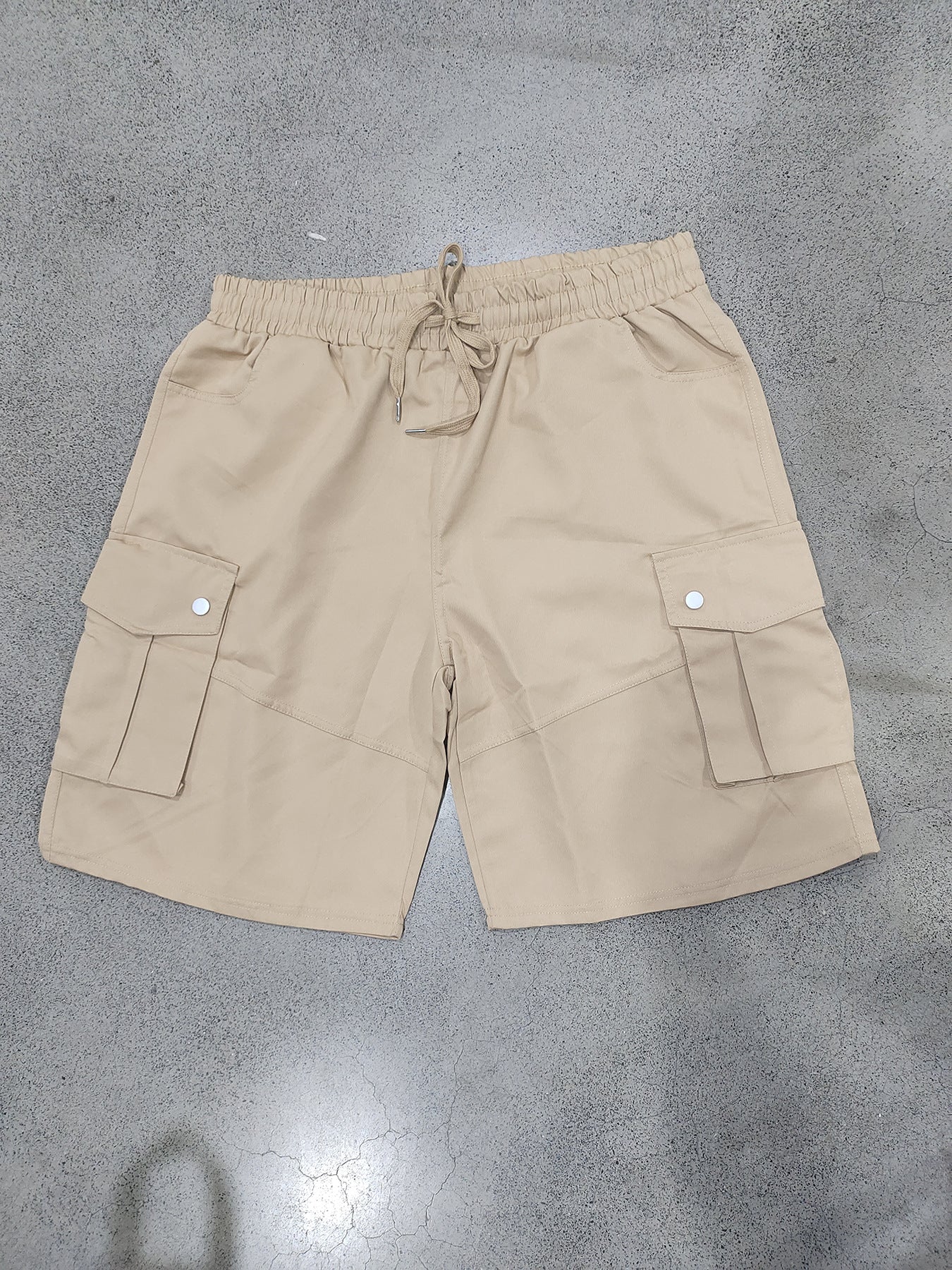 Men's Wrinkle-Resistant Utility Shorts - Multi-Pocket Cargo Shorts for Everyday